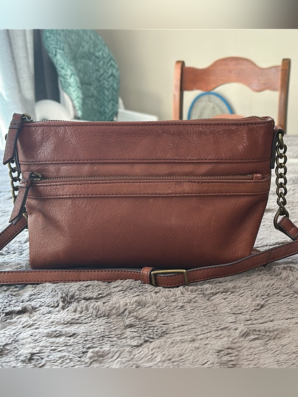 Margot New York Leather Saddle Brown Crossbody with Chain-Accent Strap (bag21)